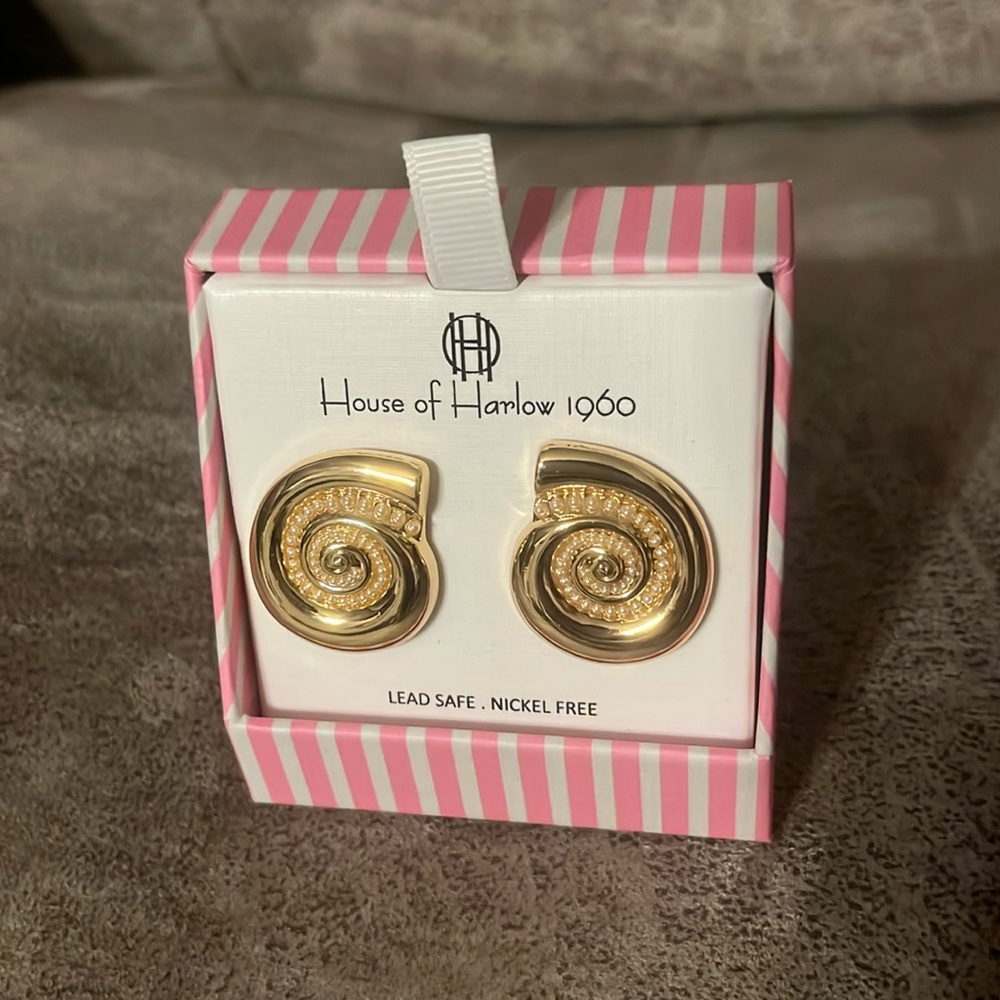 NIP House of Harlow 1960 Nautilus Shell Earrings